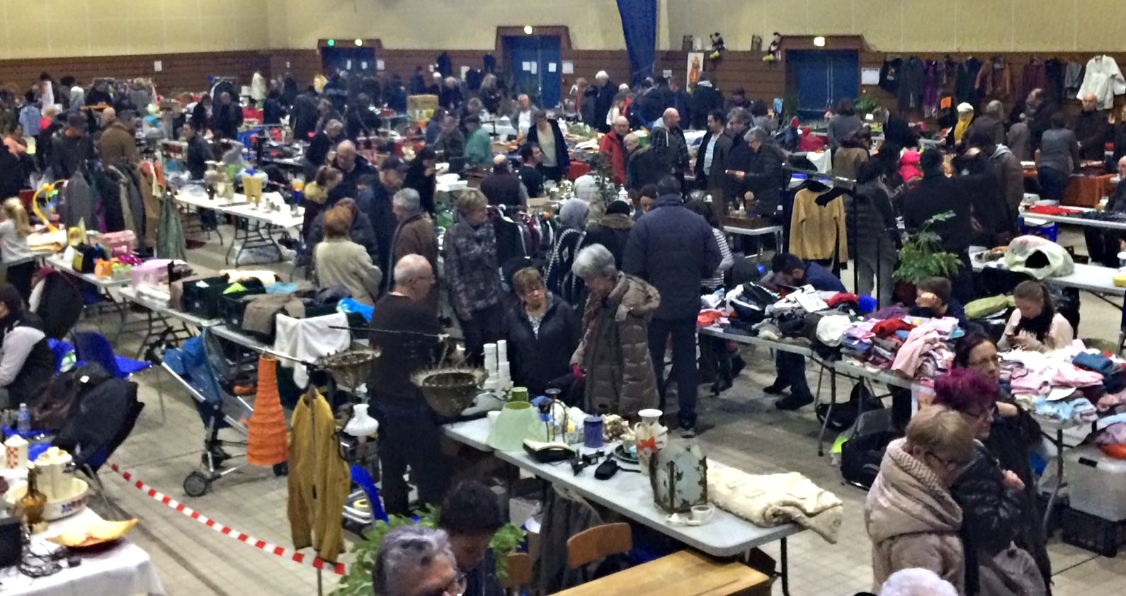 Un vide Grenier qui grandit : 70 exposants et 1500 visiteurs