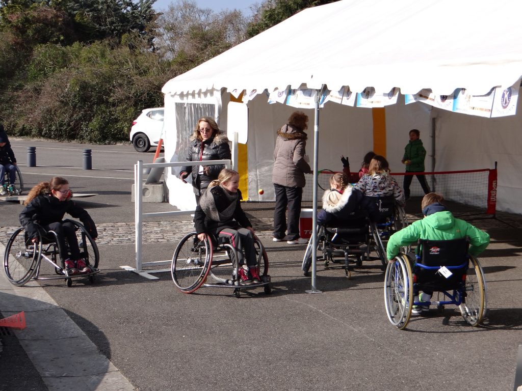 porte et tennis handysport