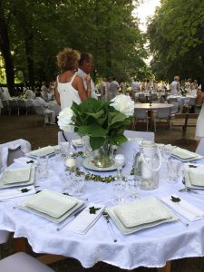 Dîner en Blanc