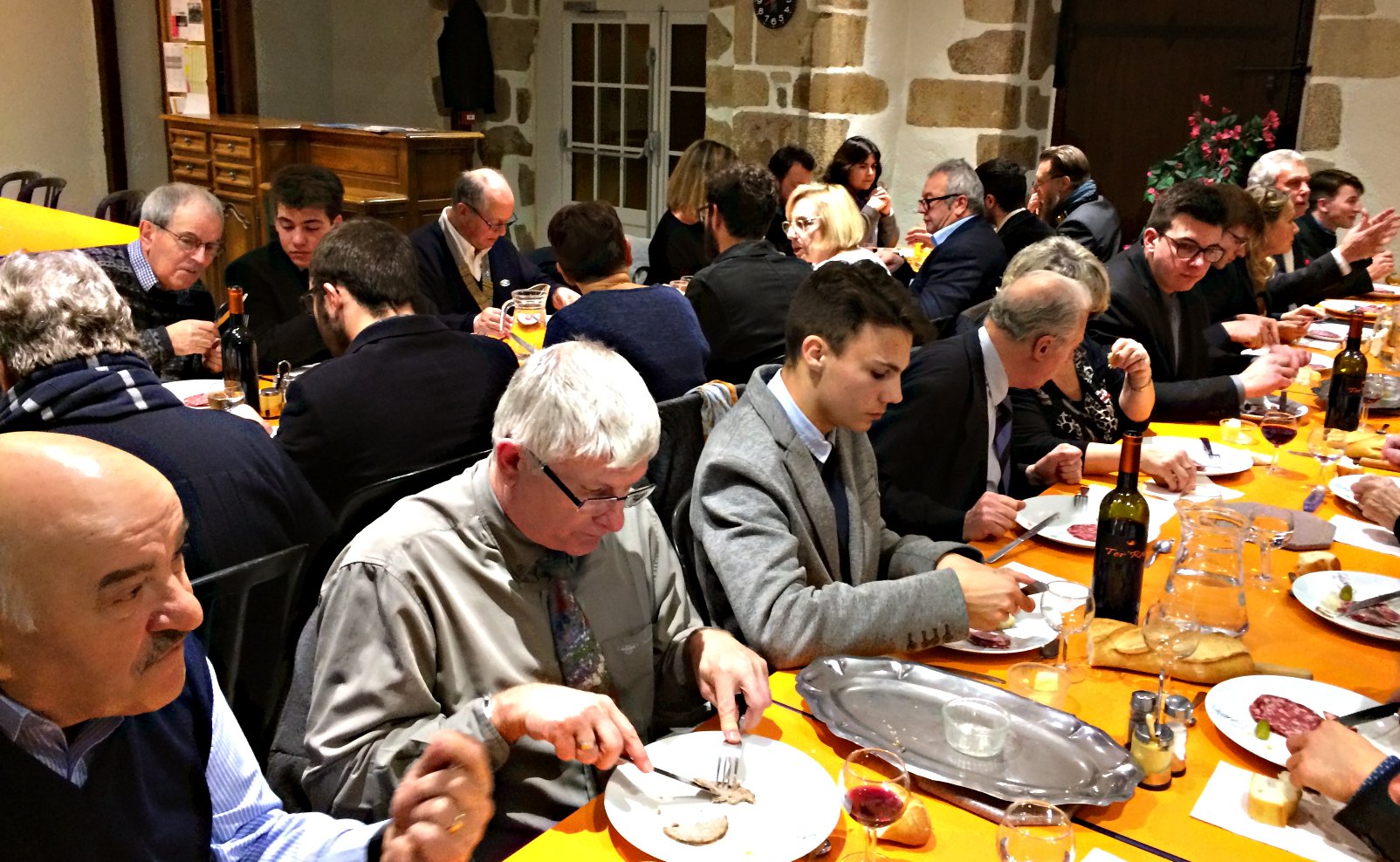 LES CLUB KIWANIS LIMOGES SAINT-ELOI ET TURGOT RENCONTRENT LES JEUNES