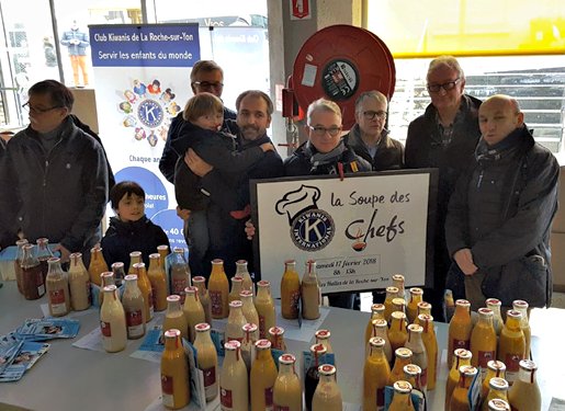 Aux Halles de la Roche sur Yon, la soupe des chefs a fait grandir  « l’envol de Thyméo »