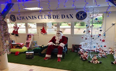 Le Père Noel en cure à Dax !