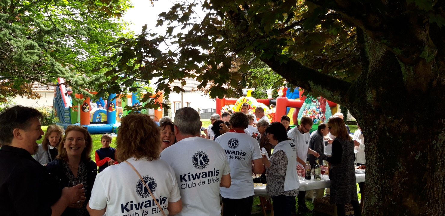 LE Club Kiwanis de Blois soutient Entraide Naissance Handicap