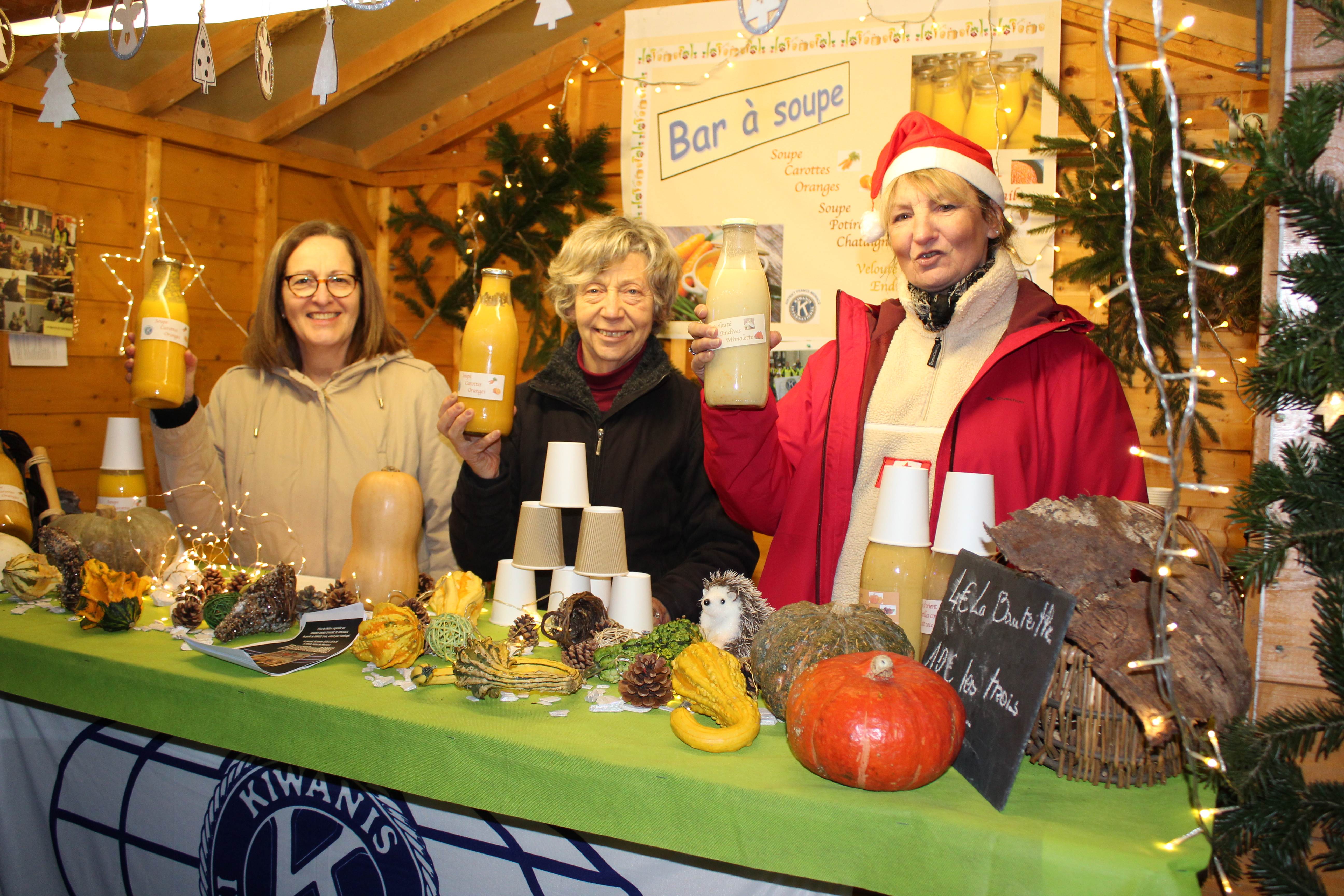 Marché de Noël et une remise de chèque
