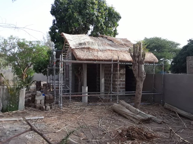Des toilettes supplémentaires au sein du collège de Nianing au Sénégal