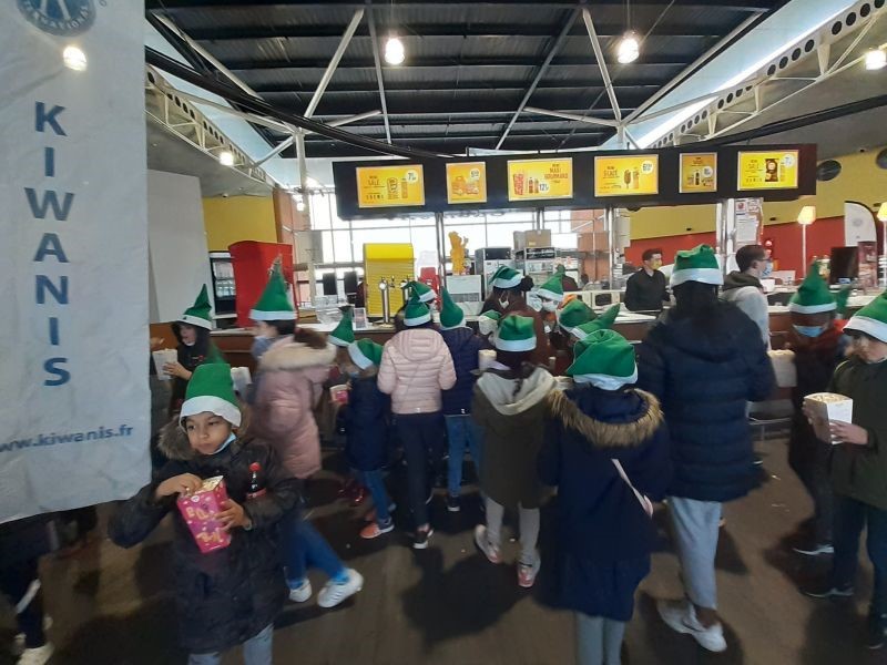 les 4 clubs  Kiwanis de haute Normandie font leur cinéma