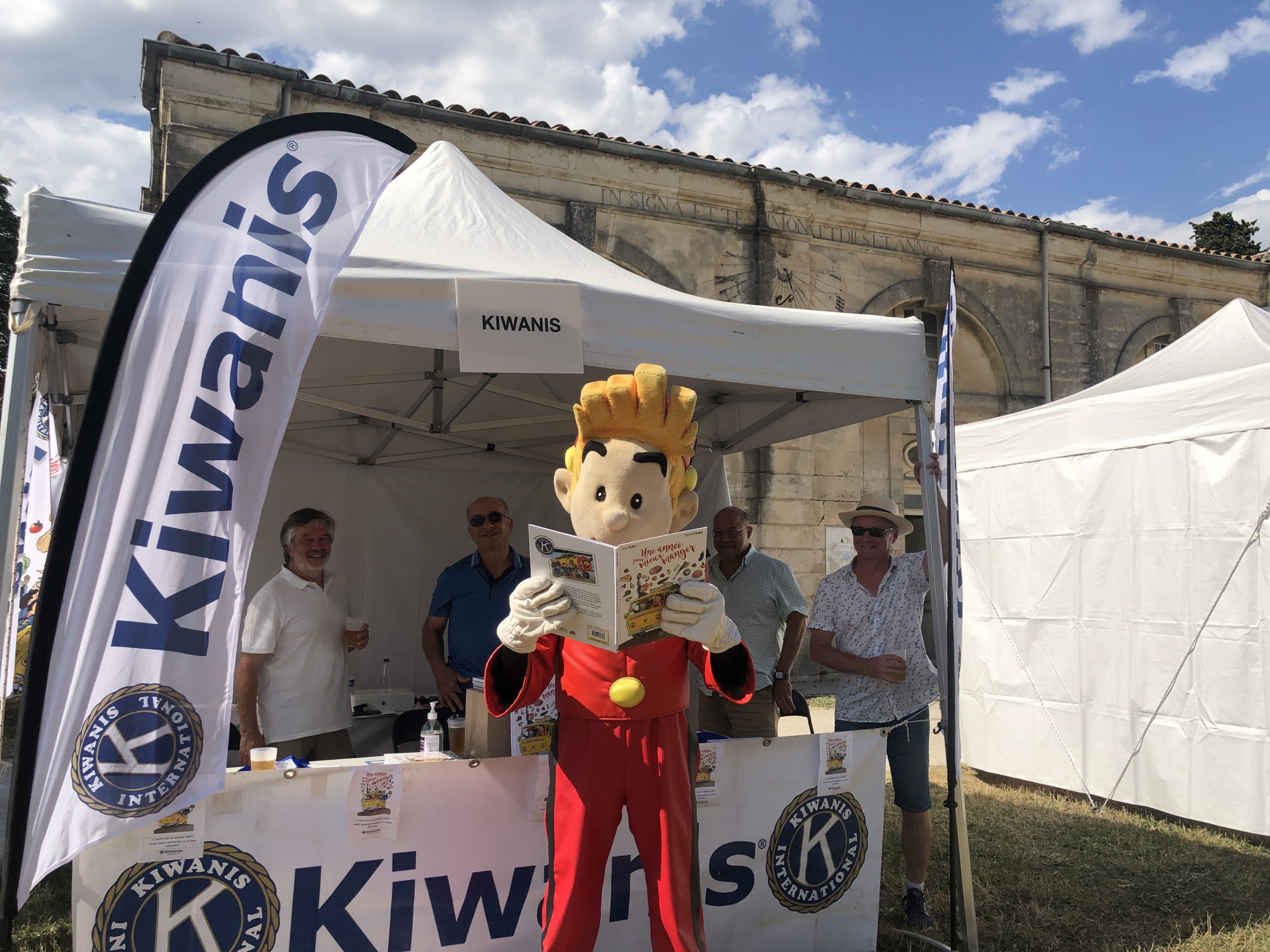 Succès de notre BD présentée par le club Montélimar Teil au festival de VIVIERS en Ardèche