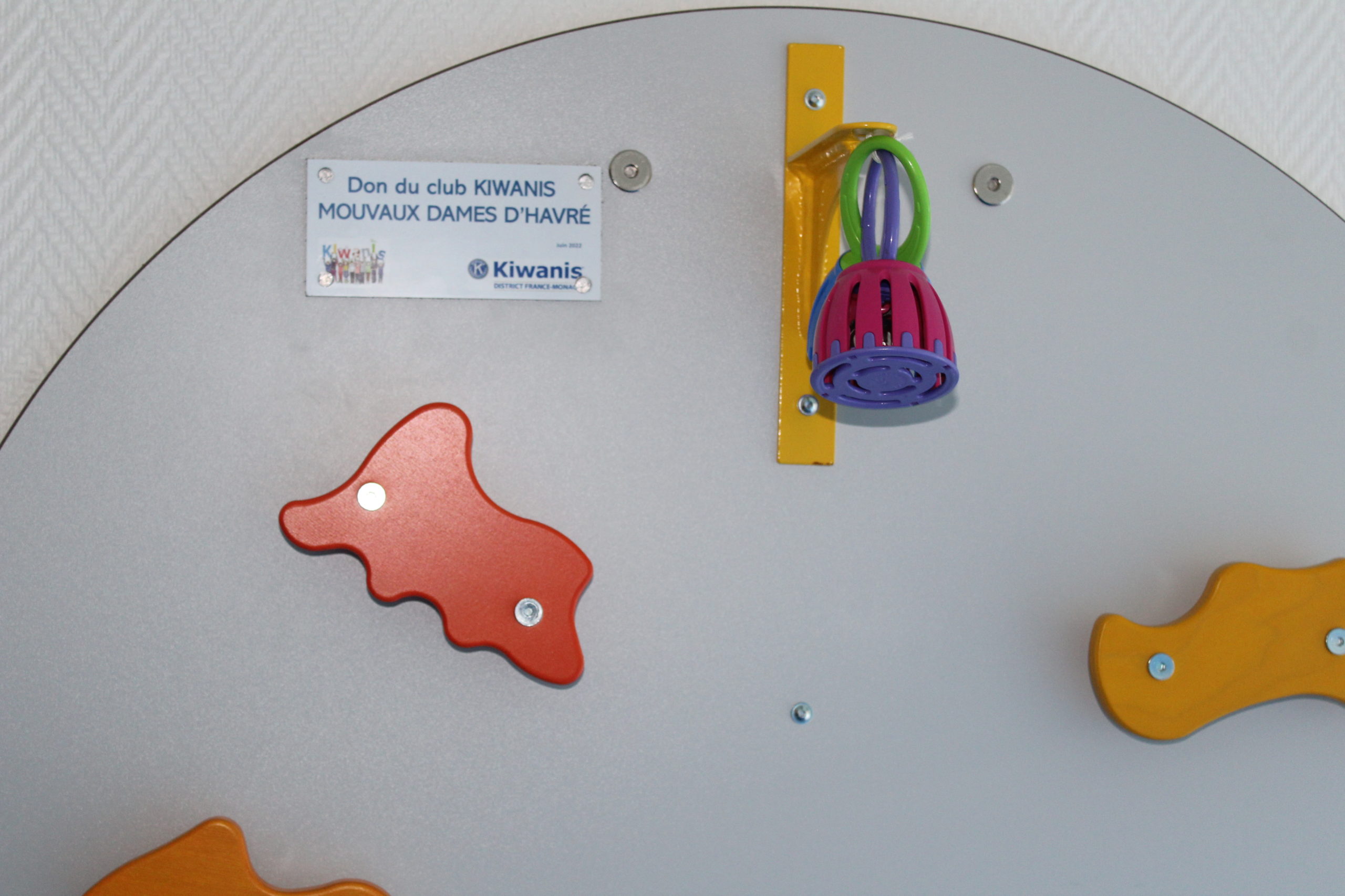 des murs d&rsquo;escalade pour une pouponnière offert par le kiwanis Mouvaux Dames d&rsquo;Havré
