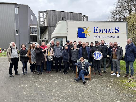 Visite à Emmaüs de Saint Brieuc par le club de Dinan