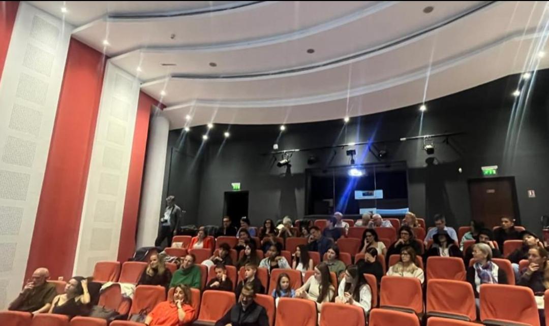 Projection du film « Les Quartiers au sommet » par le Club d&rsquo;Antibes