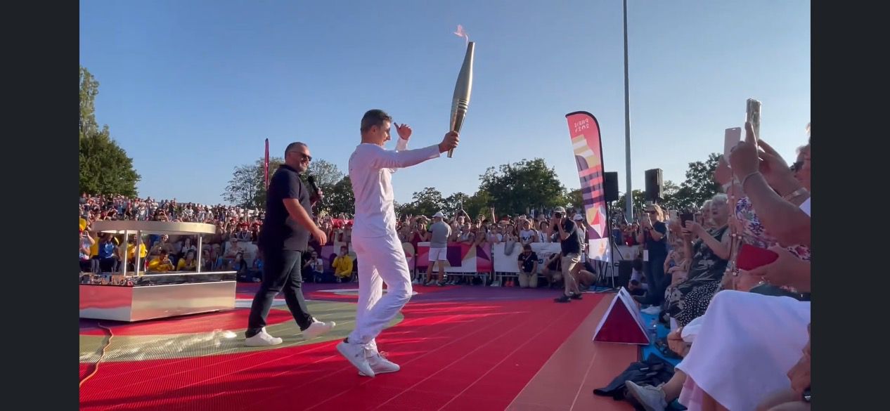 Transmission de la flamme des jeux paralympiques